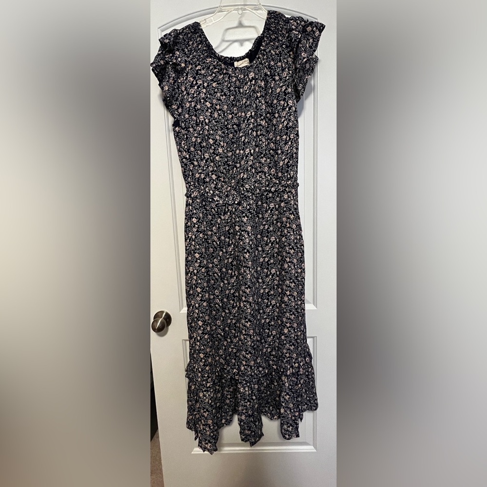 Universal Thread Navy, Pink, and White Floral Maxi Dress